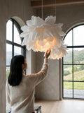 Luna – Håndlaget Papirlampe i Hvit | Japandi design