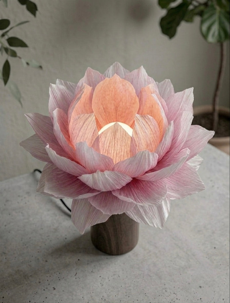Form og materiale — Lotus Rosa Hvit – Bordlampe